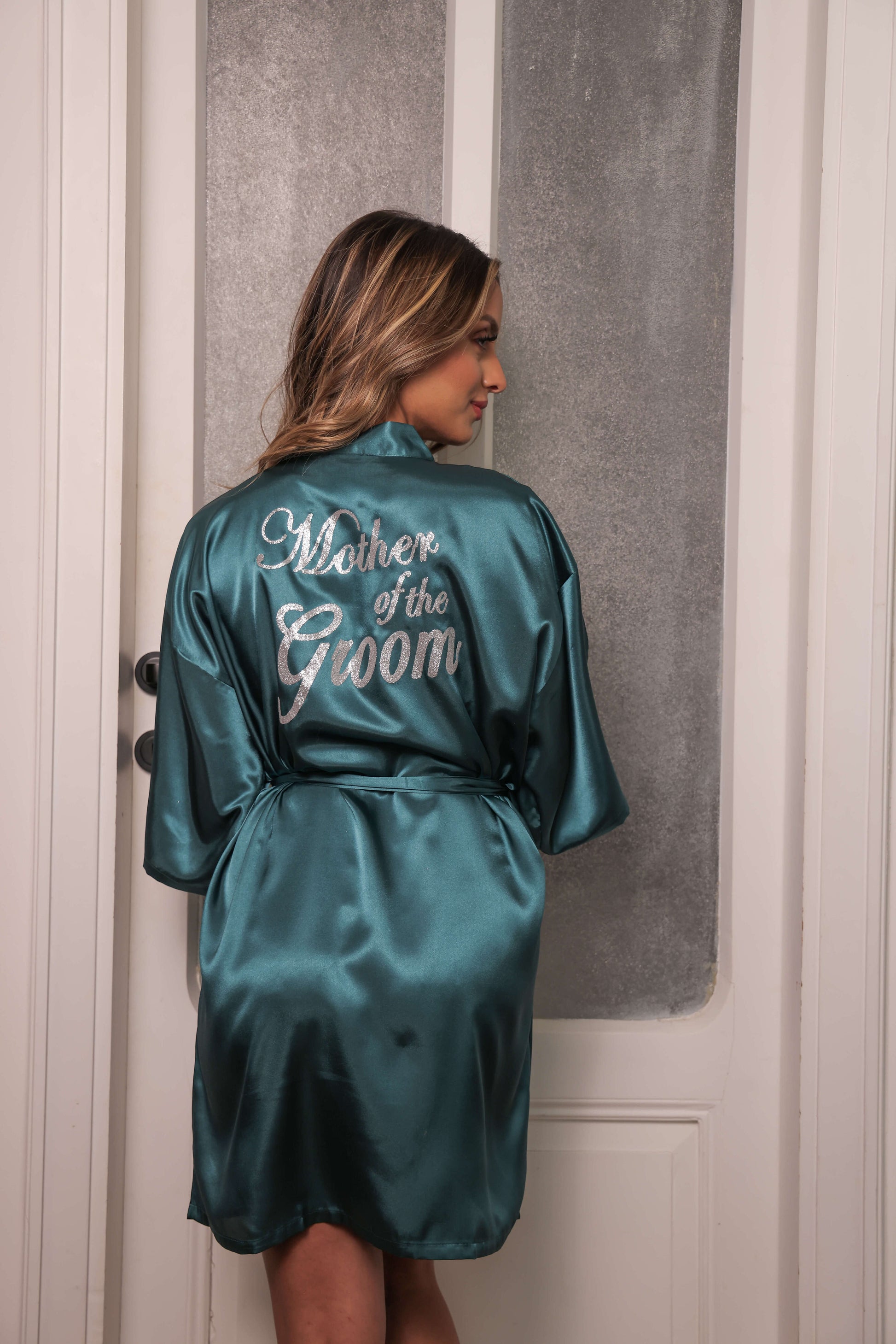 Get Spliced Premium Robe Box for (Maid of Honour / Bridesmaid / Mother of the Bride / Mother of the Groom Box) - Get Spliced